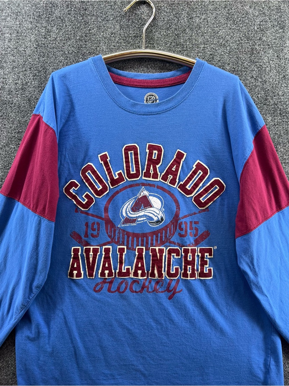 Colorado Avalanche Hockey Shirt 2XL Burgundy Blue Long Sleeve NHL Crew Neck